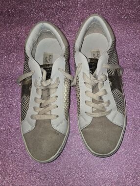 Preowned Good Condition Womens Vintage Havana Sneakers Size-8.5